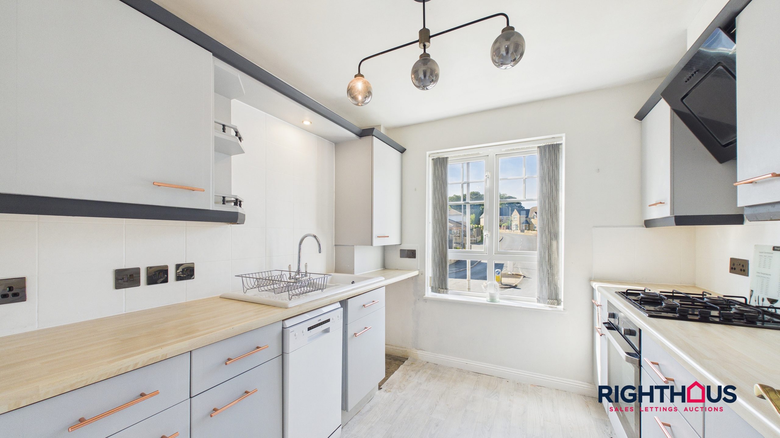 Flat Jacana Way in Bradford
