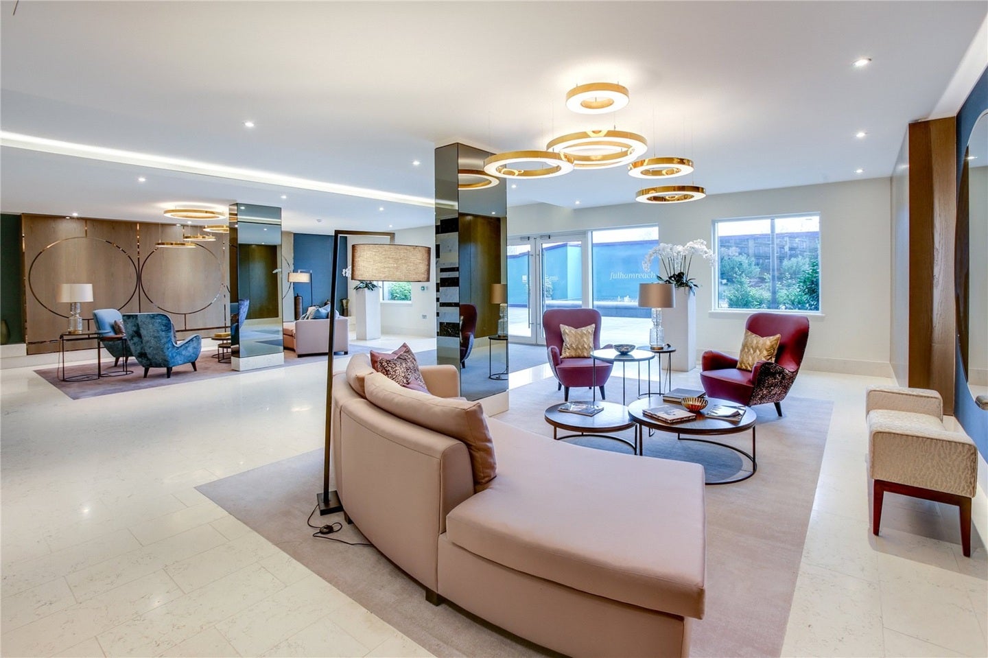 Flat Glenthorne Road in London