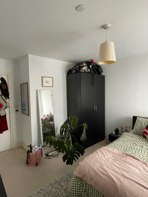 Room North Road in Greater London
