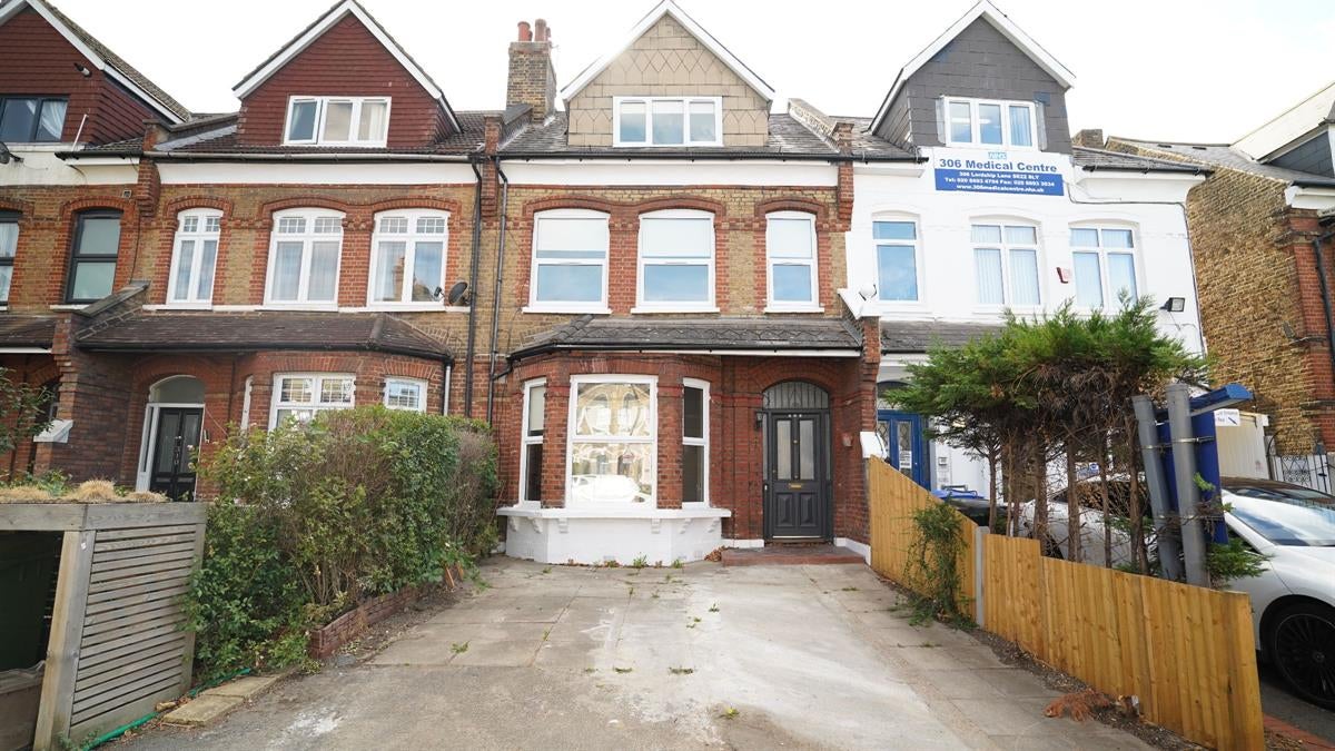 House Lordship Lane in Greater London