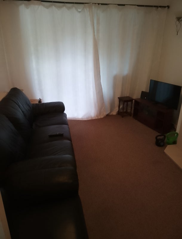 Room Arnolds Avenue in Brentwood