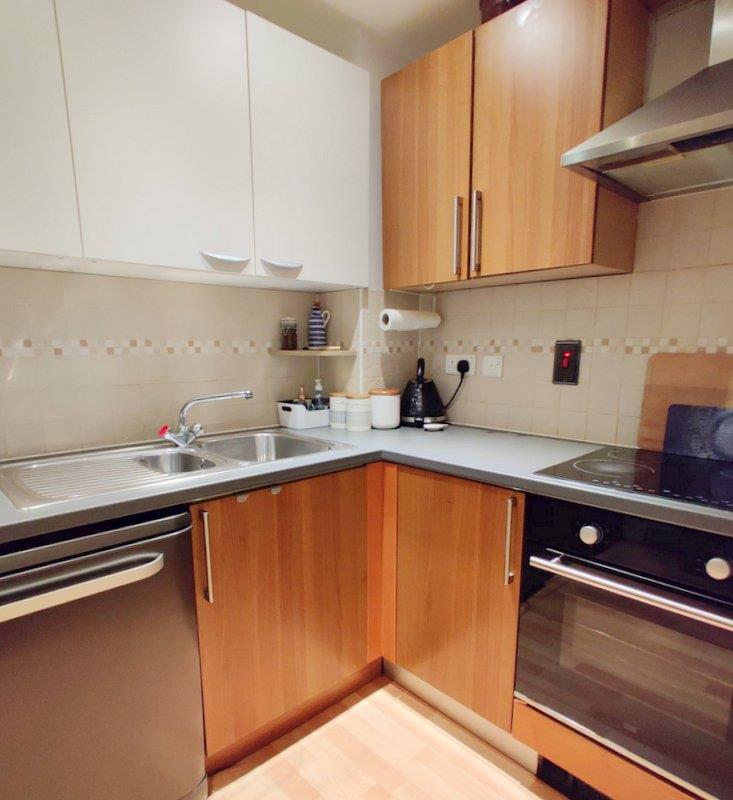 Flat Woodcote Road in London
