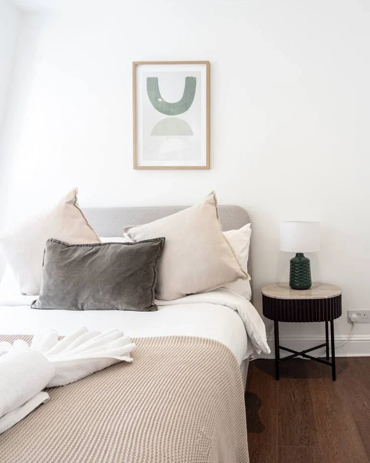 Flat Nassau Street in City of Westminster