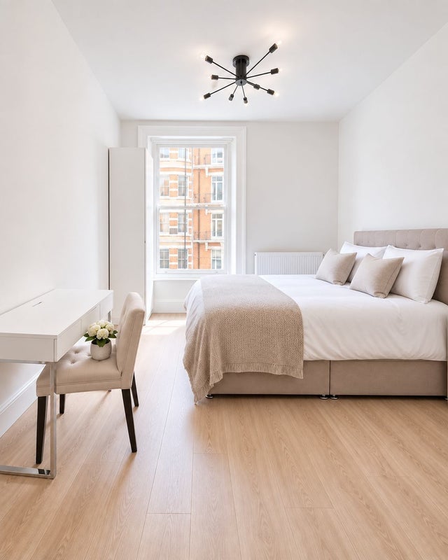 Flat Old Brompton Road in Greater London