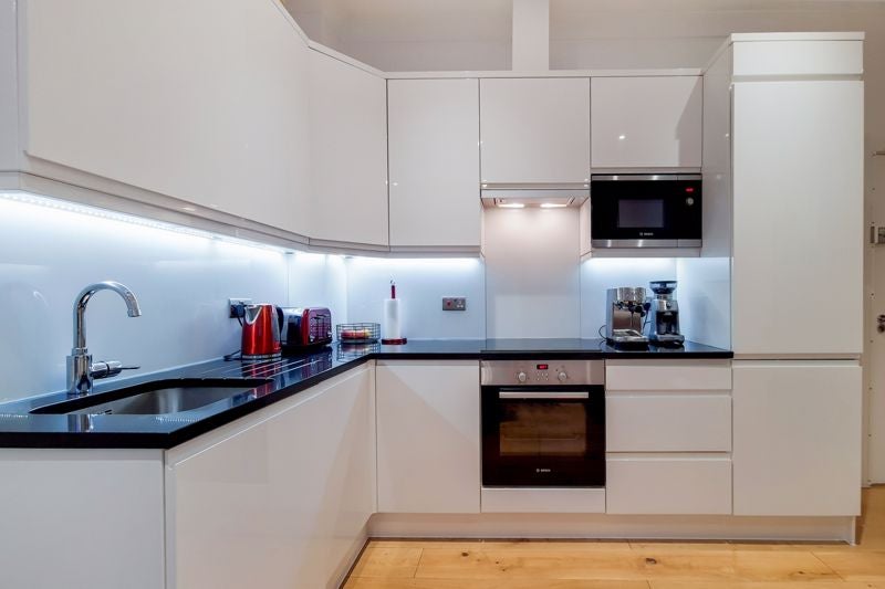 Flat Scarbrook Road in Greater London