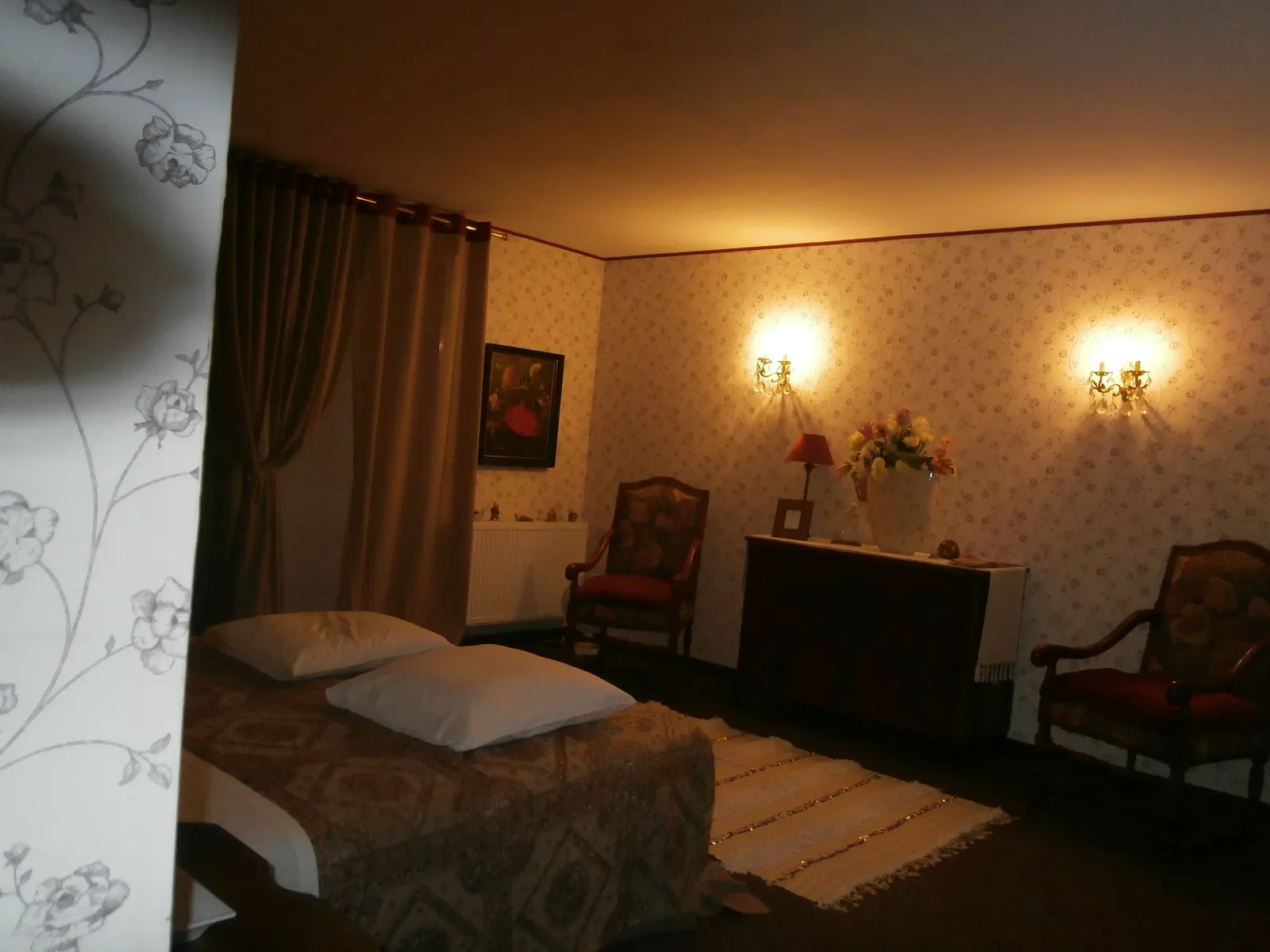 Chambre Rue de la Mairie à Nueil-sous-Faye