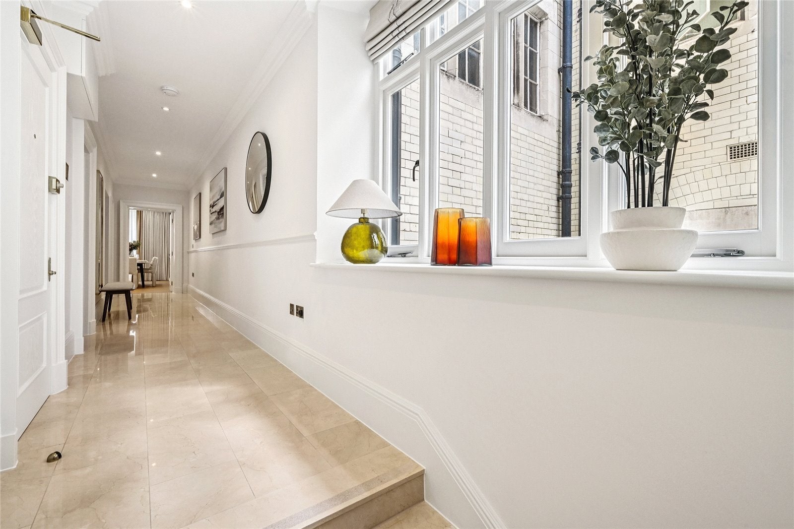 Flat Stratton Street in City of Westminster
