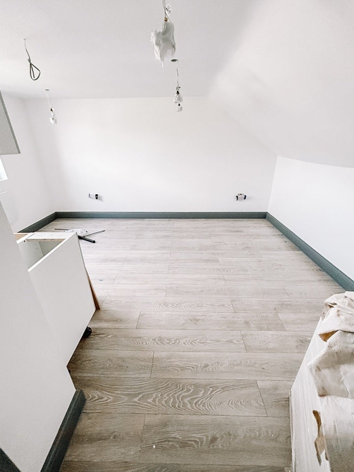 Room Maxwell Road in Borough of Spelthorne