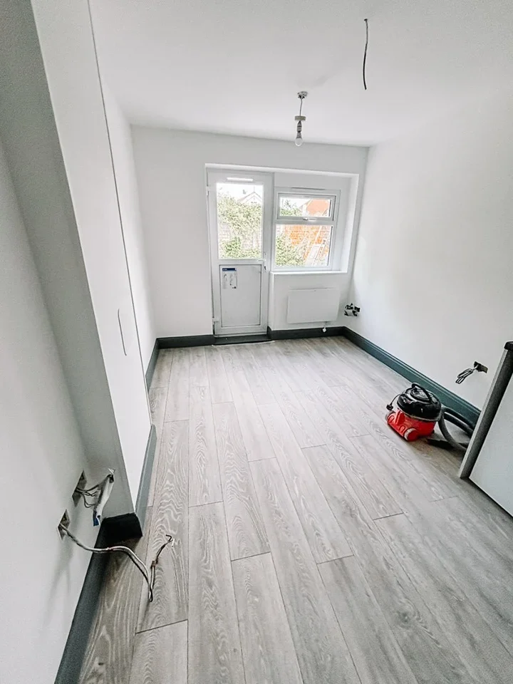 Flat Maxwell Road in Borough of Spelthorne