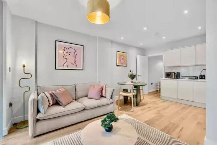 Flat Amity Grove in Greater London