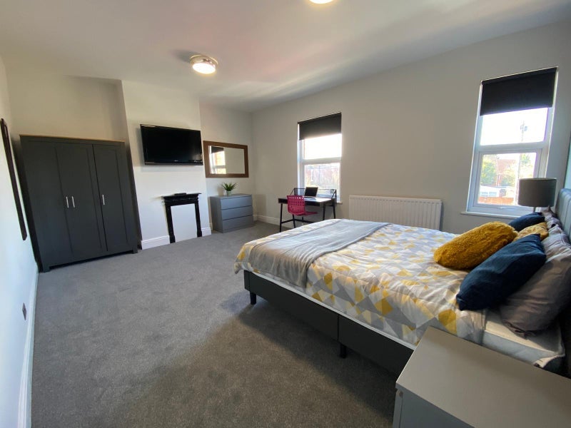 Room Sandon Road in Stafford