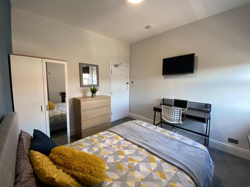 Room Sandon Road in Stafford