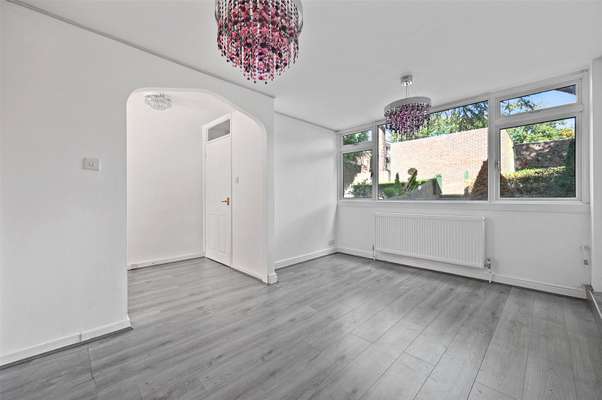 House Leaf Close in Greater London
