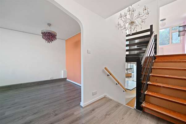 House Leaf Close in Greater London