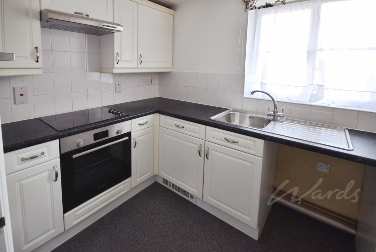 Flat Windsor Road in Gillingham
