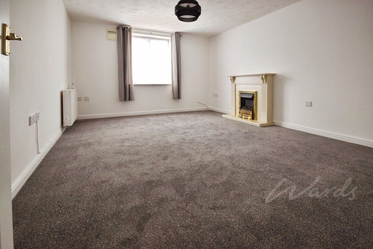 Flat Windsor Road in Gillingham
