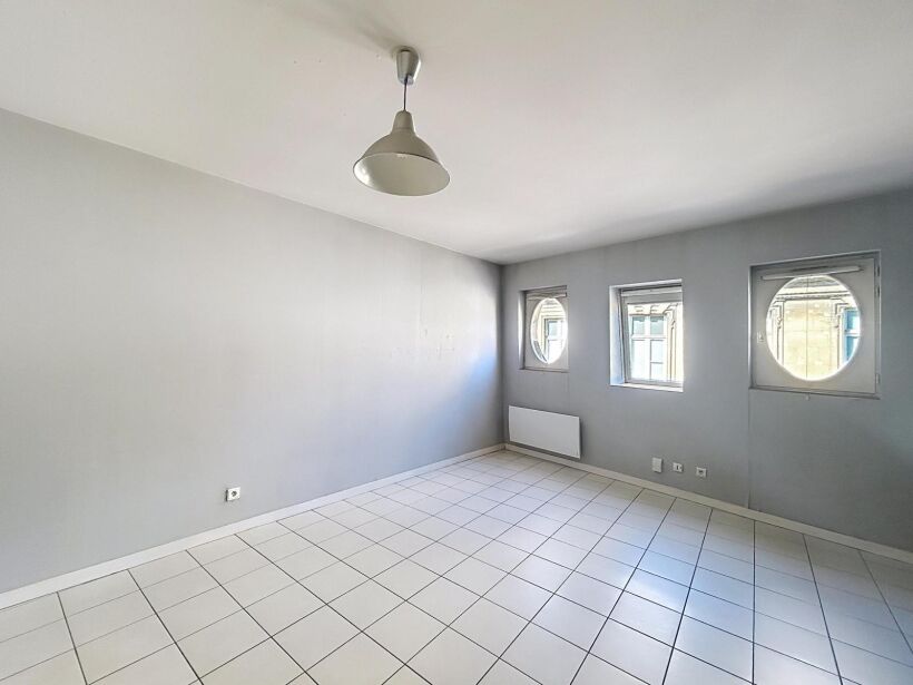 Appartement Place Drouet d'Erlon à Reims