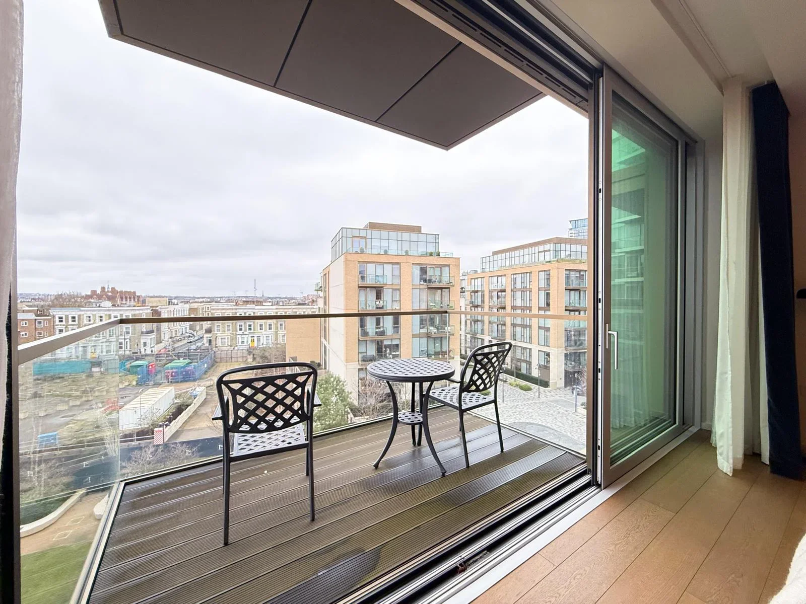 Flat Lillie Square in London