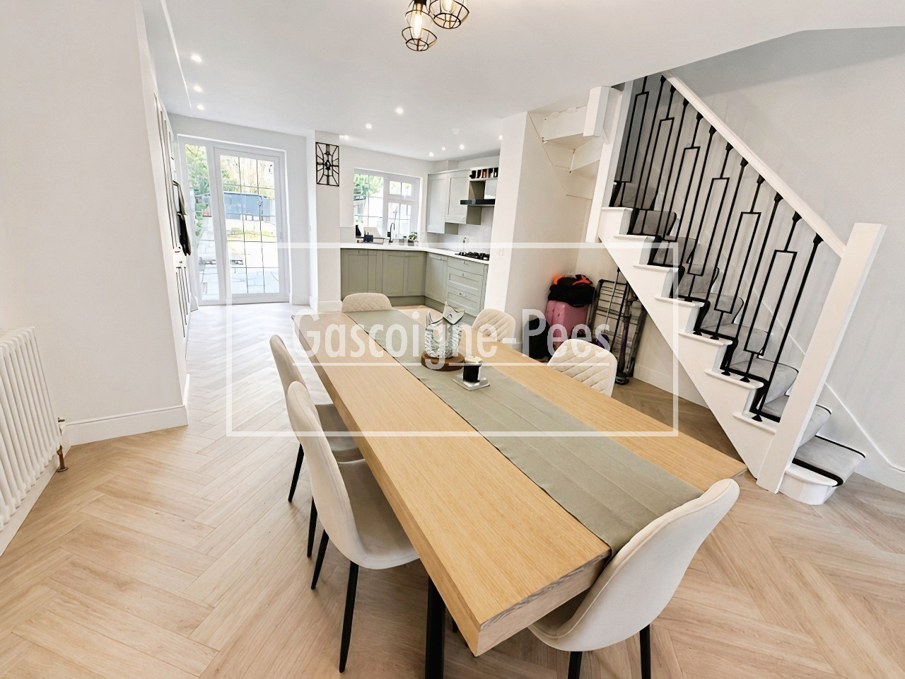 House Charnwood Close in Greater London