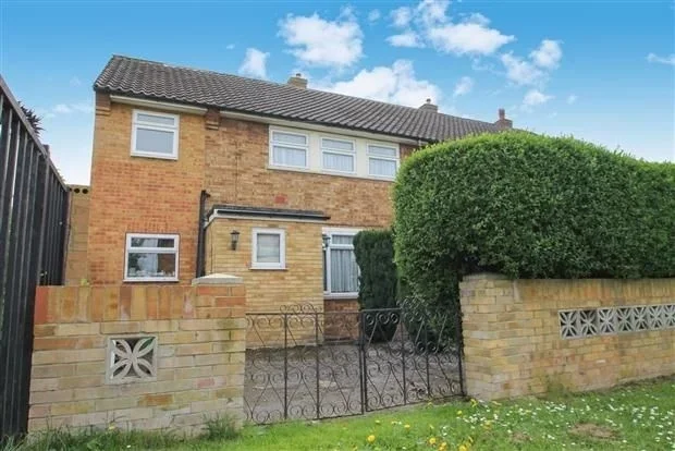 House Cockett Road in Slough