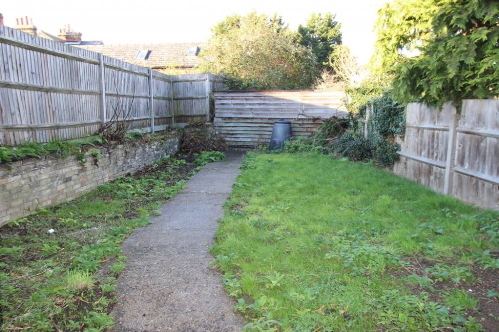 Flat Sweet Dew Lane in East Hertfordshire