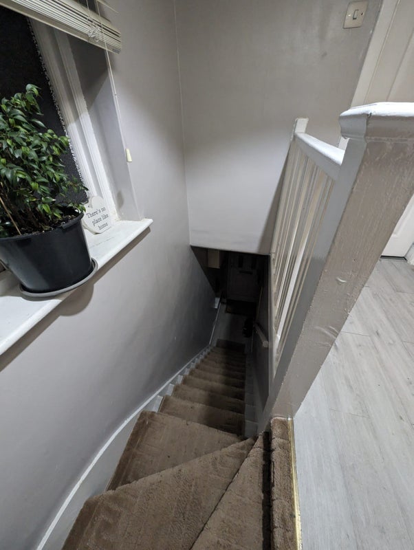 Room Highcroft Avenue in Greater London