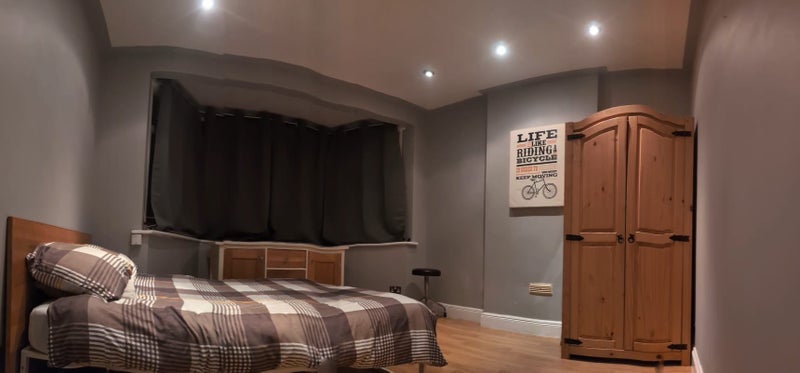 Room Highcroft Avenue in Greater London