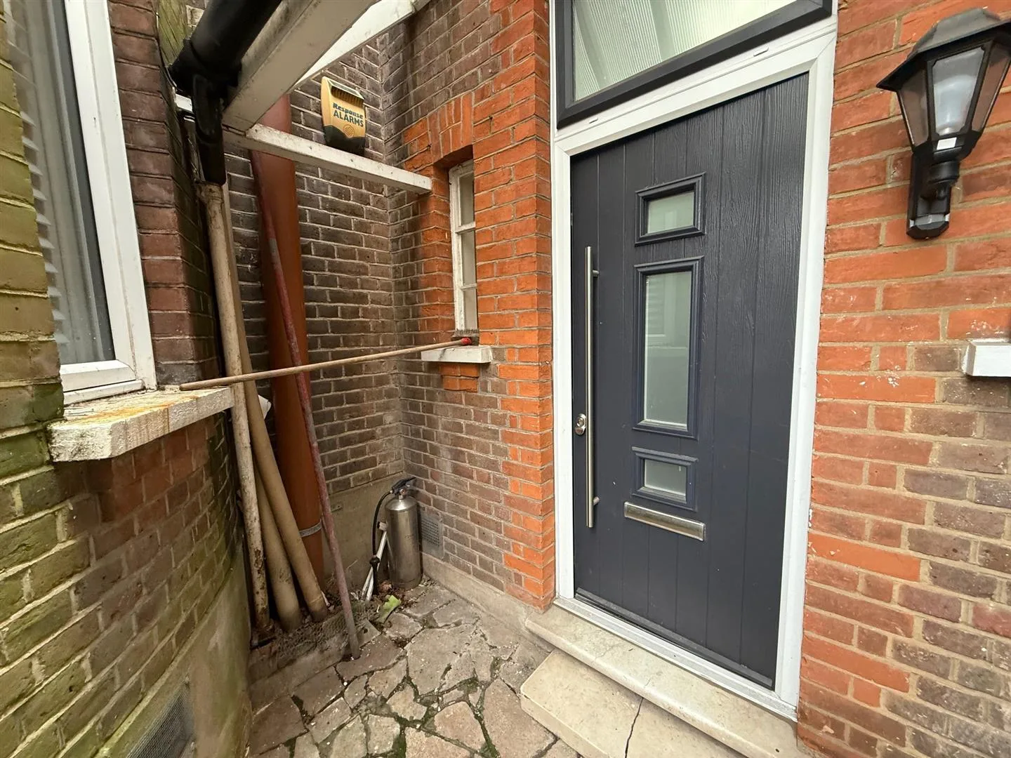Flat Bridgewater Court in Greater London