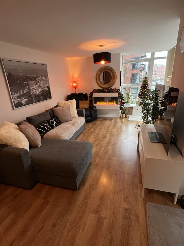 Room Chapeltown Street in Manchester
