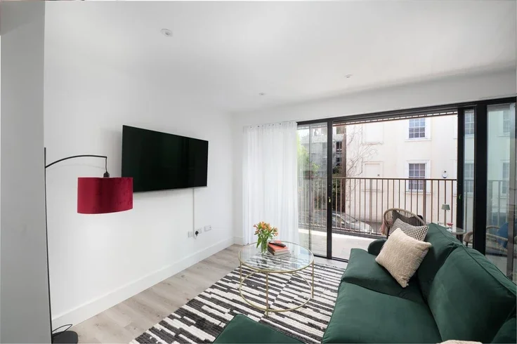 Flat Coomer Place in Greater London