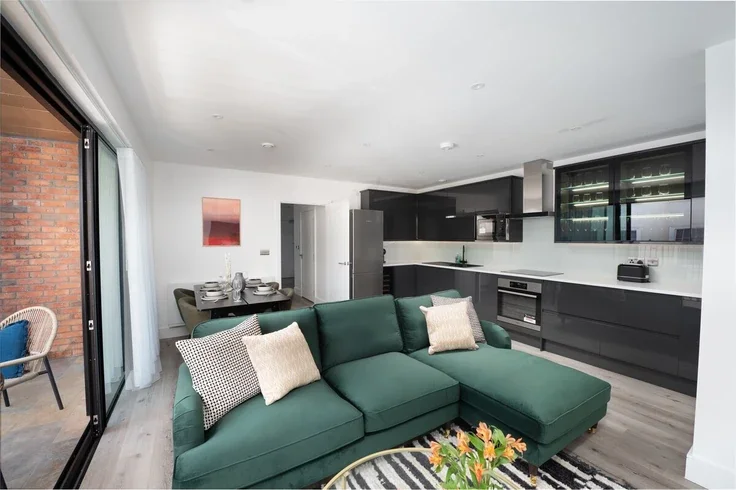 Flat Coomer Place in Greater London