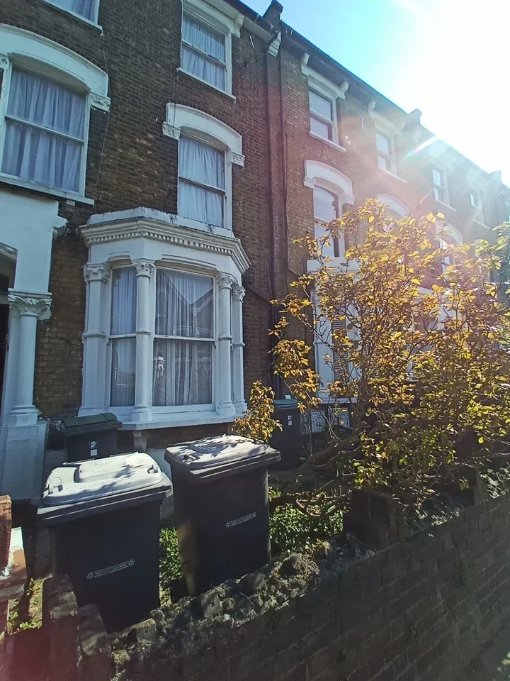 Flat Scarborough Road in Greater London