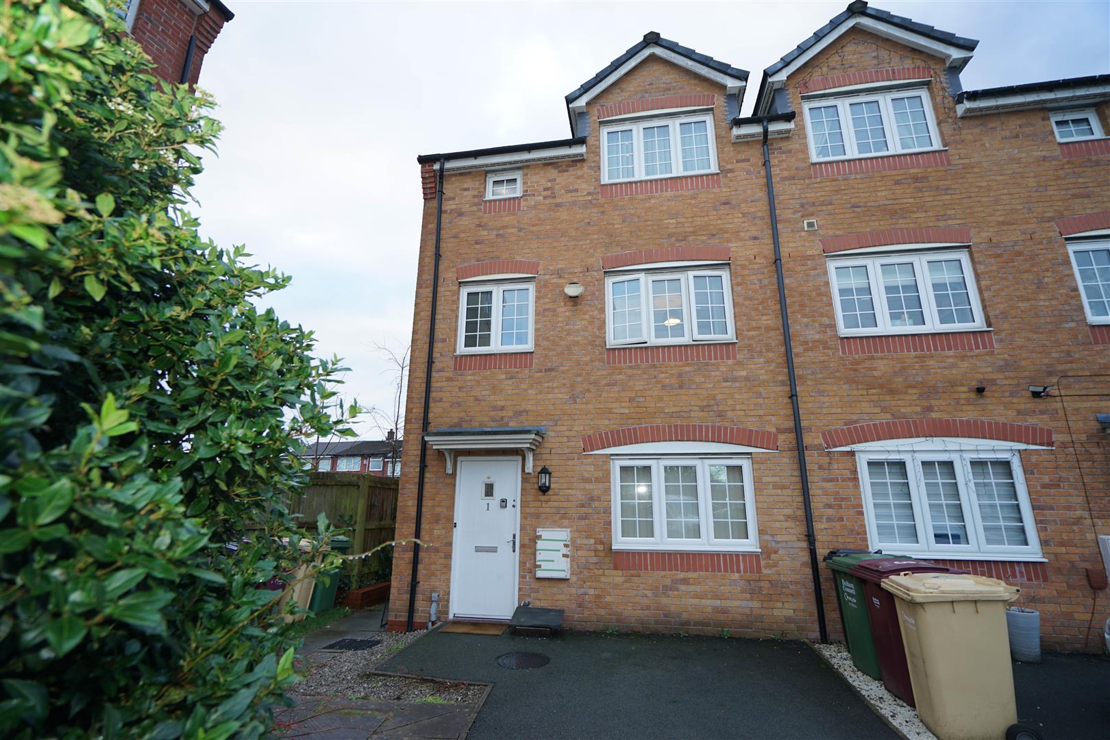 Room Corn Mill Drive in Bolton
