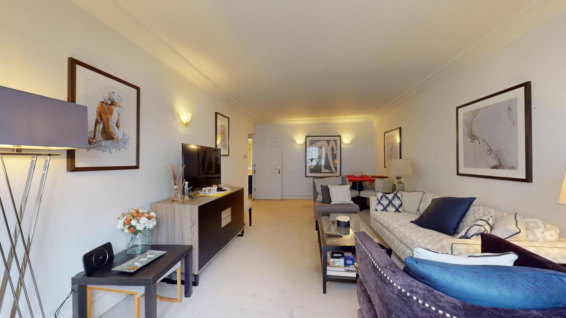 Flat Wrights Lane in Greater London