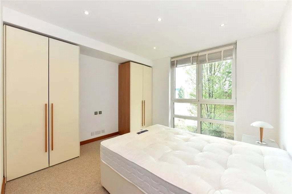 Flat St John's Wood Road in City of Westminster