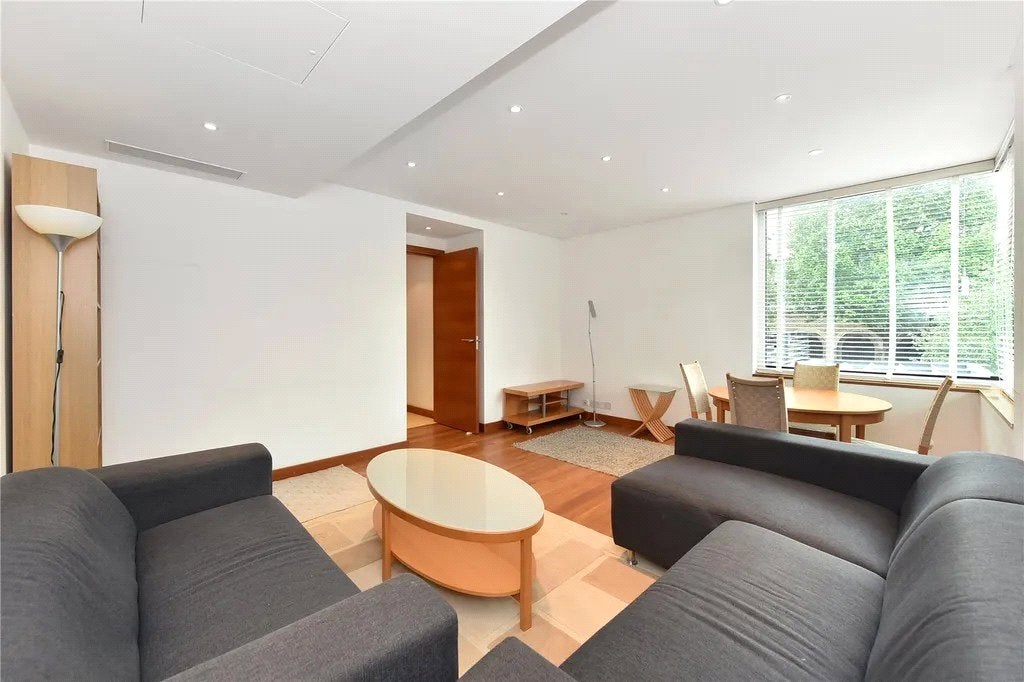 Flat St John's Wood Road in City of Westminster
