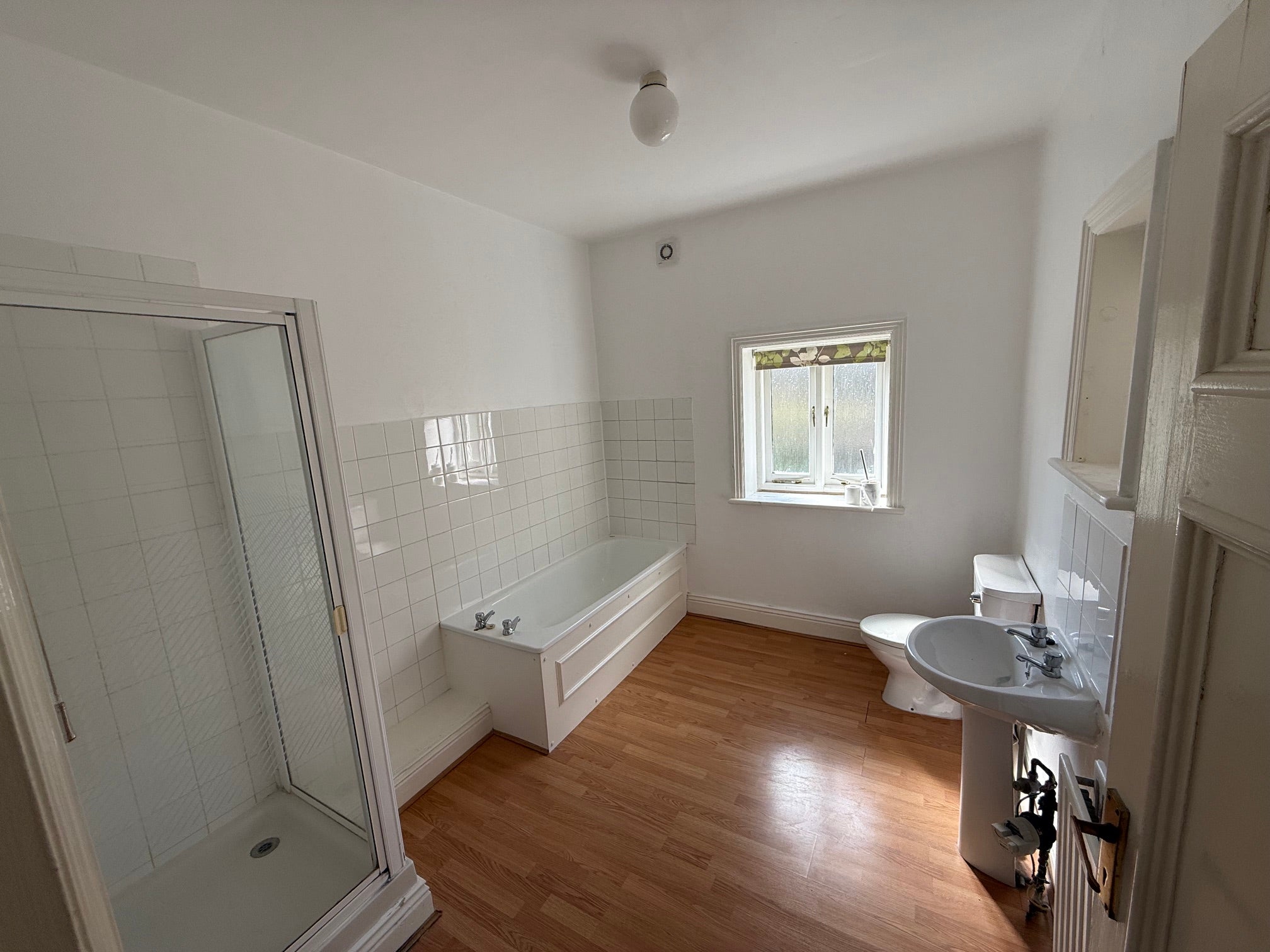 Flat Cranley Road in Guildford
