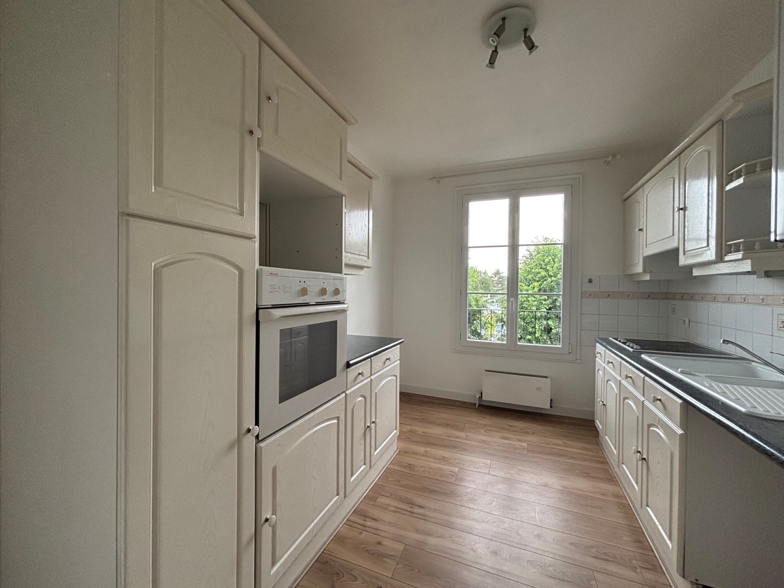 Flat Avenue Georges Clemenceau in Bayeux