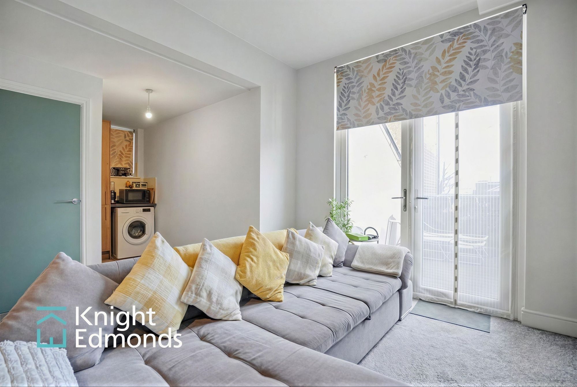 Flat Buckland Road in Maidstone