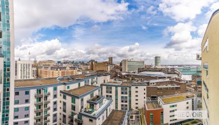 Flat Navigation Street in Birmingham