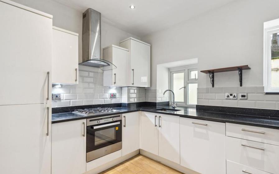 Flat Bickenhall Street in City of Westminster