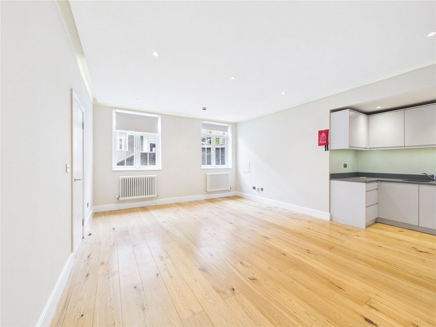 Flat Francis Road in Greater London
