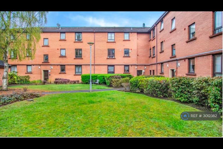 Flat MacLean Street in Glasgow