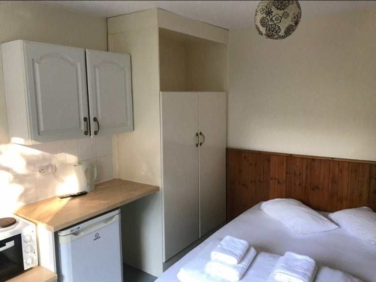 Flat Glenloch Road in Greater London