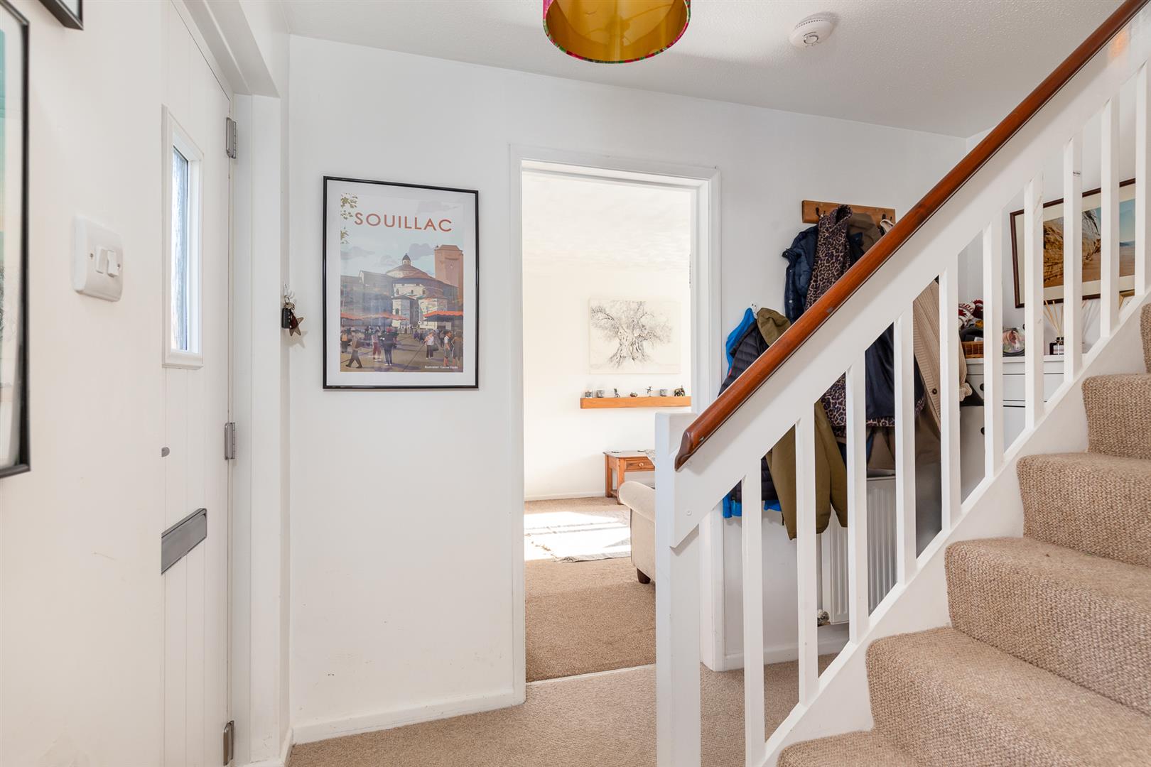 House Goldcrest Close in Carisbrooke