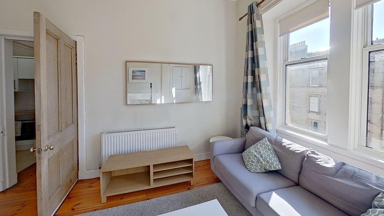 Flat Dean Park Street in City of Edinburgh