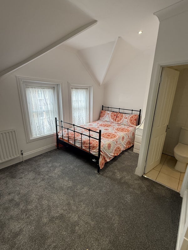 Room Saint Michael's Road in Bournemouth