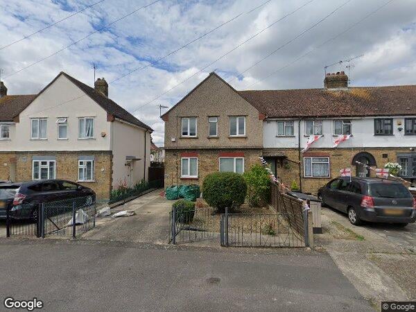 Flat Lime Avenue in Greater London