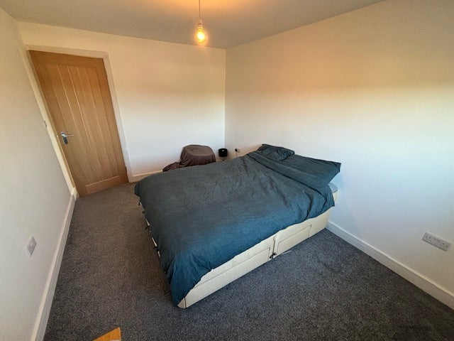 Flat Edgehill Close in Harborough