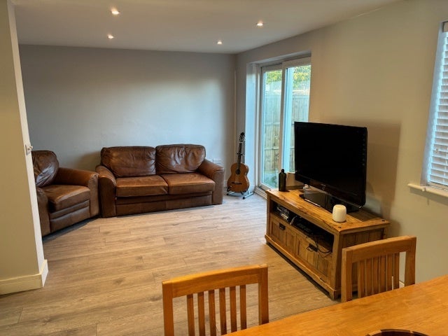 Flat Edgehill Close in Harborough